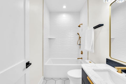 Tiny photo for 2624 Roslyn Circle, Highland Park, IL 60035 (MLS # 12629432)