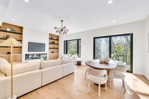 Tiny photo for 2624 Roslyn Circle, Highland Park, IL 60035 (MLS # 12629432)