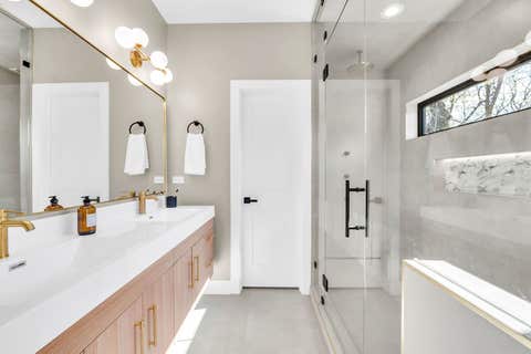 Tiny photo for 2624 Roslyn Circle, Highland Park, IL 60035 (MLS # 12629432)