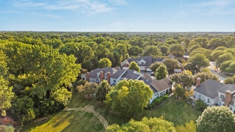 Tiny photo for 233 Parktrail Court #233, Schaumburg, IL 60173 (MLS # 12717237)