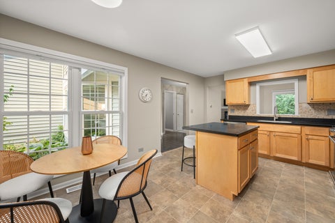 Tiny photo for 233 Parktrail Court #233, Schaumburg, IL 60173 (MLS # 12717237)