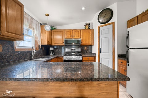 Tiny photo for 27057 S Woodlawn Avenue, Crete, IL 60417 (MLS # 12600410)