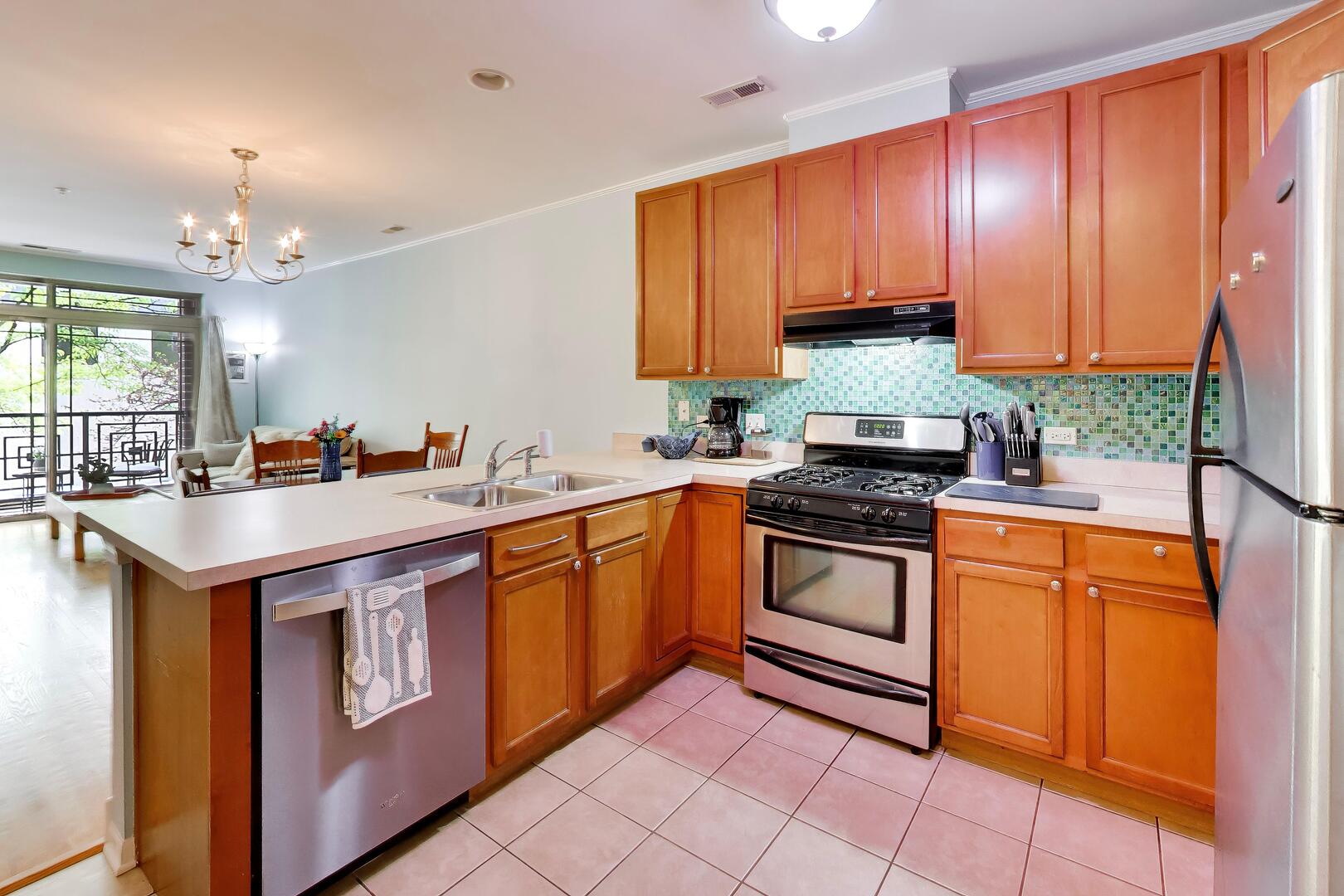 6436 Roosevelt Road 212