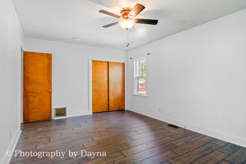 Tiny photo for 1396 S 6th Avenue, Kankakee, IL 60901 (MLS # 12461513)