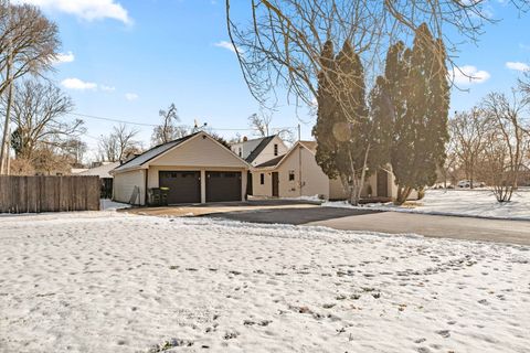 425 Grove Street Wood Dale IL 60191