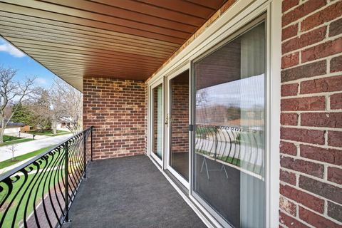 Tiny photo for 7545 Sheridan Drive #3D, Willowbrook, IL 60527 (MLS # 12609443)