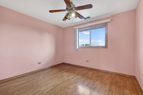 Tiny photo for 7545 Sheridan Drive #3D, Willowbrook, IL 60527 (MLS # 12609443)