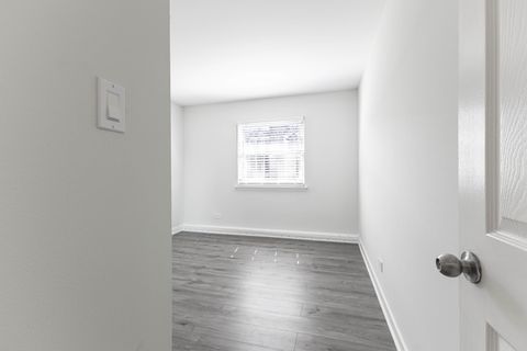 Tiny photo for 8431 W 99th Terrace #35-205, Palos Hills, IL 60465 (MLS # 12615944)