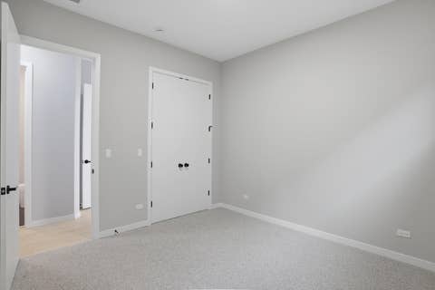 Tiny photo for 5830 N Lincoln Avenue #3W, Chicago, IL 60659 (MLS # 12678410)