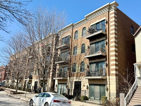 1144 W ROSCOE Street 4E Chicago IL 60657