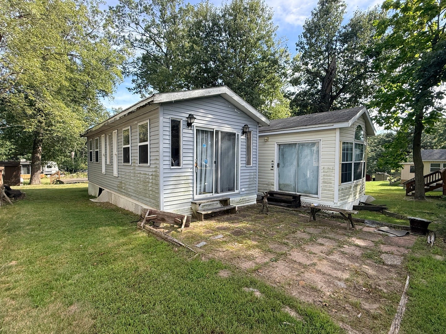 6-124 Woodhaven Lakes