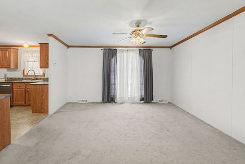 Tiny photo for 1111 S JEFFERSON Street, Salem, IL 62881 (MLS # EB459137)