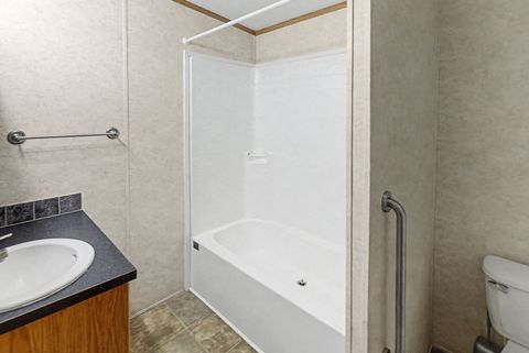 Tiny photo for 1111 S JEFFERSON Street, Salem, IL 62881 (MLS # EB459137)