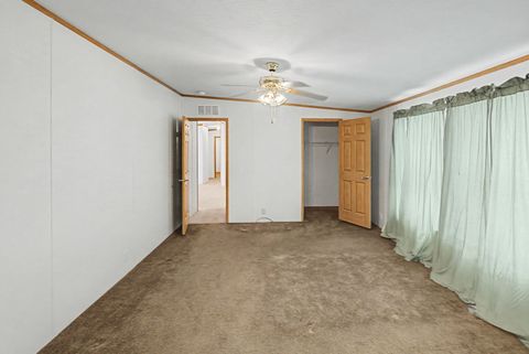 Tiny photo for 1111 S JEFFERSON Street, Salem, IL 62881 (MLS # EB459137)