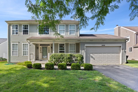 Photo of 6008 Breezeland Court, Carpentersville, IL 60110 (MLS # 12743507)