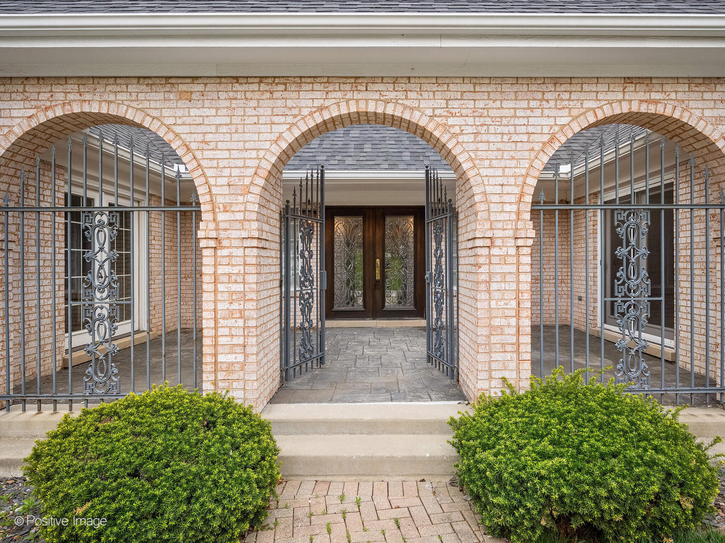 7549 Woodland Lane