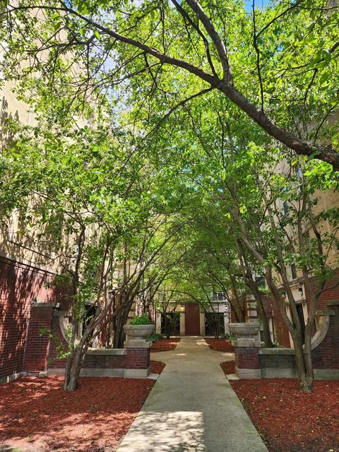 Tiny photo for 4855 N Harding Avenue #2, Chicago, IL 60625 (MLS # 12481096)