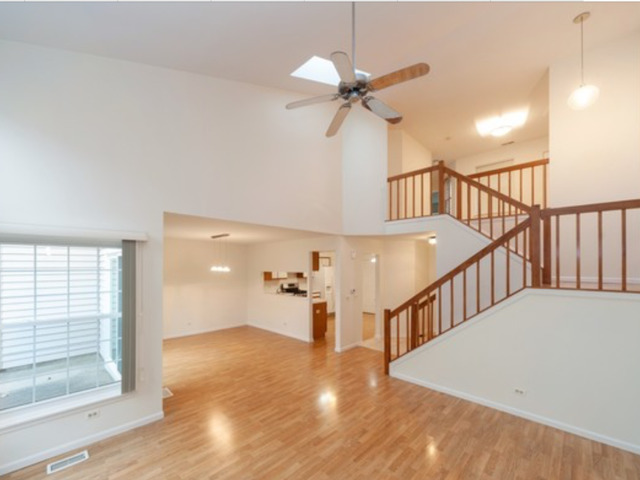 155 Old Oak Court E