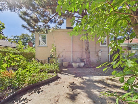 Tiny photo for 7307 N Karlov Avenue, Lincolnwood, IL 60712 (MLS # 12772218)