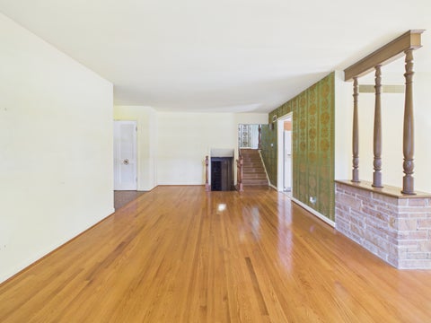 Tiny photo for 7307 N Karlov Avenue, Lincolnwood, IL 60712 (MLS # 12772218)