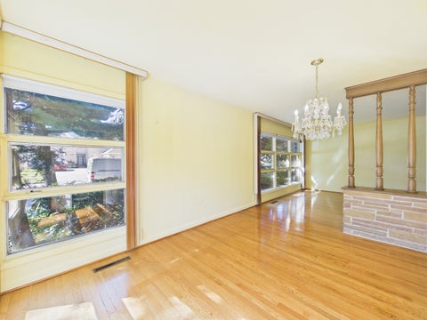 Tiny photo for 7307 N Karlov Avenue, Lincolnwood, IL 60712 (MLS # 12772218)