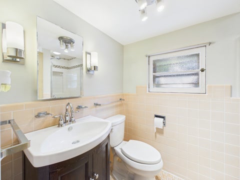 Tiny photo for 7307 N Karlov Avenue, Lincolnwood, IL 60712 (MLS # 12772218)