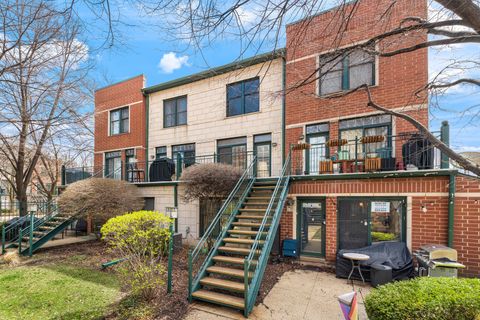 1812 S Clark Street 15 Chicago IL 60616