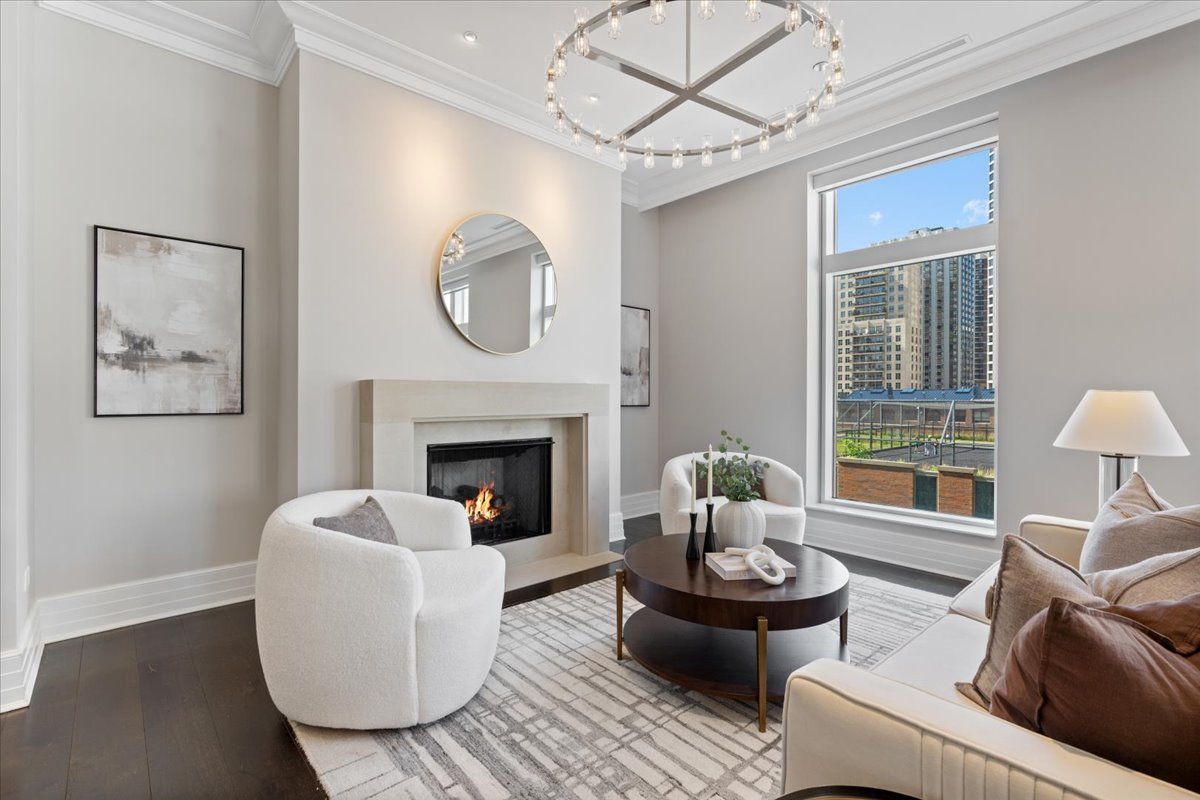 9 W Walton Street 702