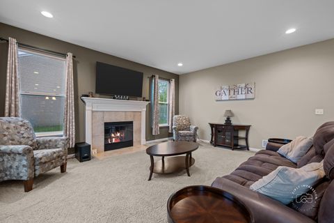 Tiny photo for 3463 Ayres Drive, Aurora, IL 60506 (MLS # 12626842)