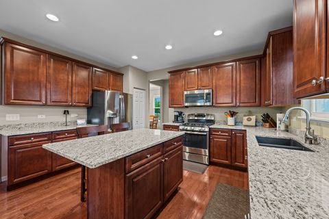 Tiny photo for 3463 Ayres Drive, Aurora, IL 60506 (MLS # 12626842)