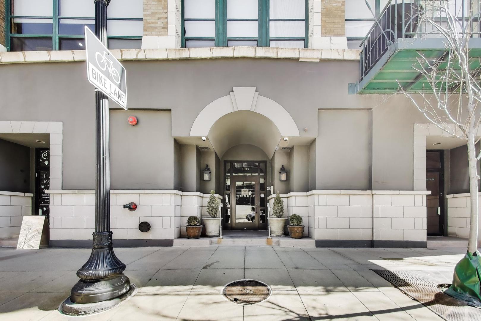 1133 S Wabash Avenue 303