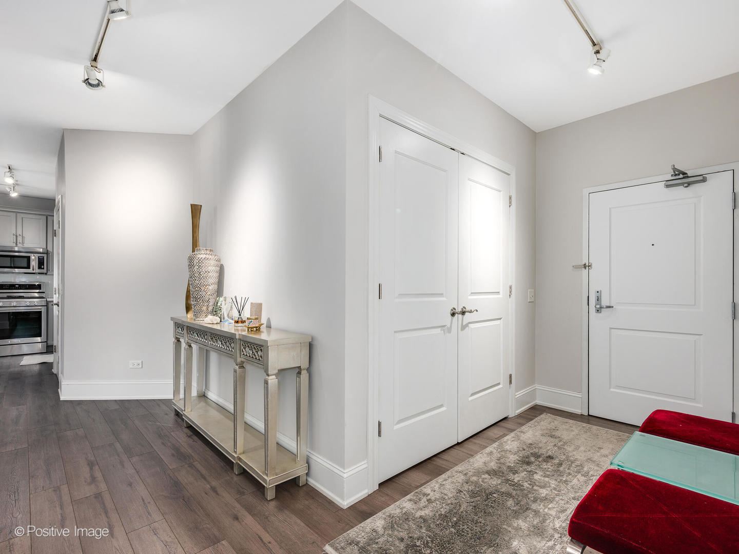 720 W Randolph Street 907