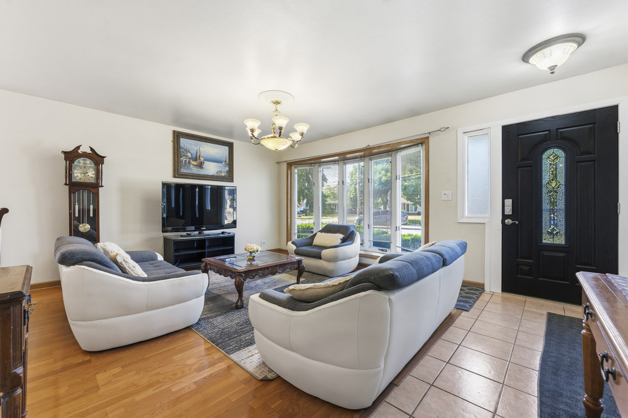 2001 Plainfield Drive