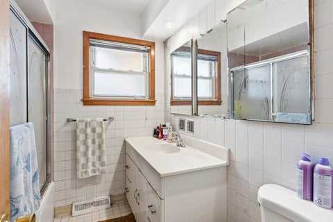 Tiny photo for 2001 Plainfield Drive, Des Plaines, IL 60018 (MLS # 12661364)