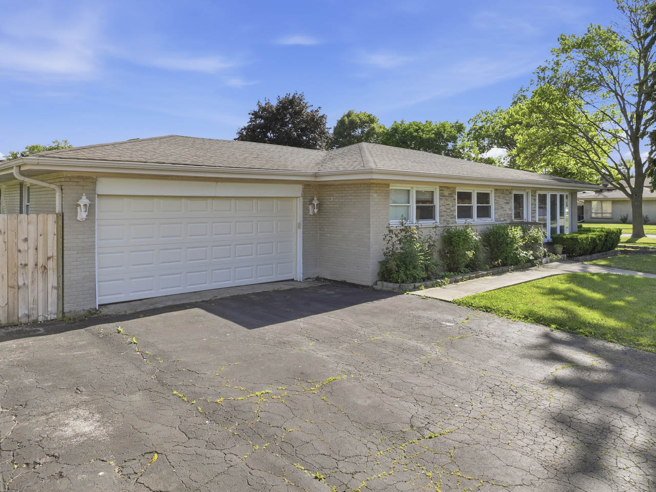 2001 Plainfield Drive