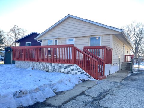 Tiny photo for 1606 N Poplar Avenue N, Round Lake Beach, IL 60073 (MLS # 12534451)