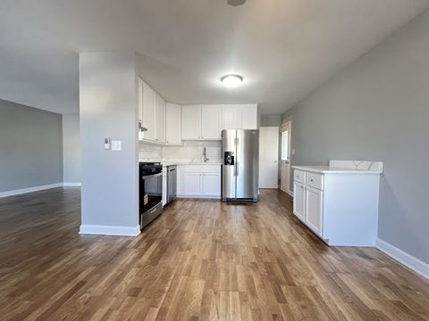 Tiny photo for 1606 N Poplar Avenue N, Round Lake Beach, IL 60073 (MLS # 12534451)