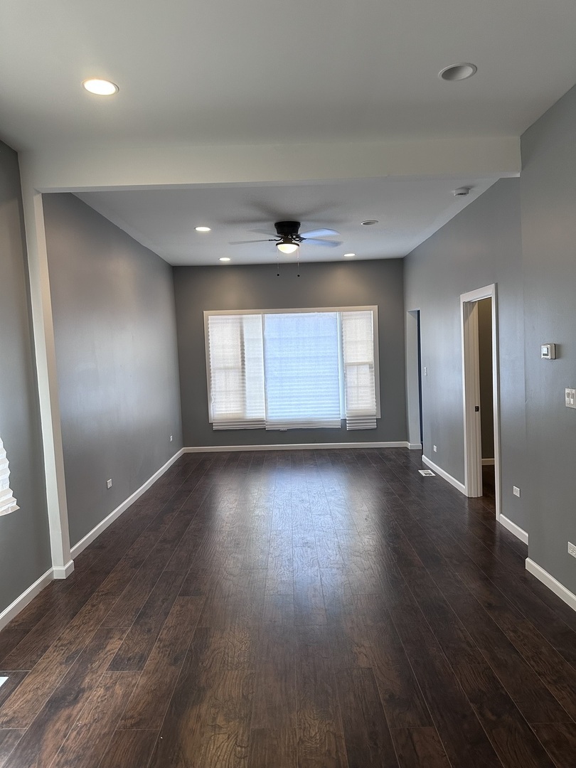 6715 S Sangamon Street