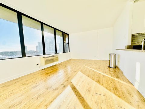 Tiny photo for 345 E Eastgate Place #604, Chicago, IL 60616 (MLS # 12547829)