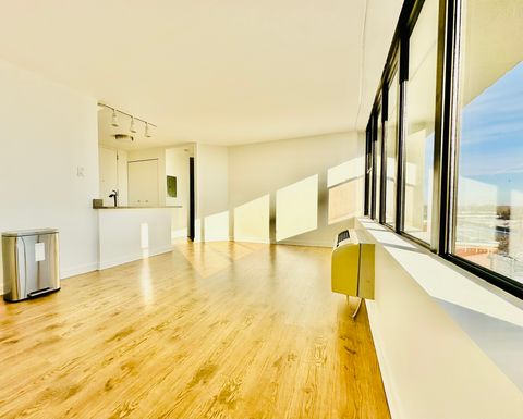 Tiny photo for 345 E Eastgate Place #604, Chicago, IL 60616 (MLS # 12547829)