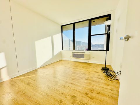 Tiny photo for 345 E Eastgate Place #604, Chicago, IL 60616 (MLS # 12547829)