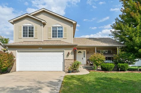 Photo of 1102 Nikki Court, Joliet, IL 60431 (MLS # 12463782)