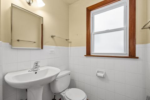 Tiny photo for 5706 N Mozart Street, Chicago, IL 60659 (MLS # 12505067)