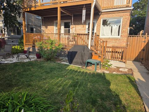 Tiny photo for 5706 N Mozart Street, Chicago, IL 60659 (MLS # 12505067)