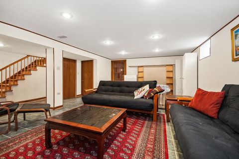 Tiny photo for 5706 N Mozart Street, Chicago, IL 60659 (MLS # 12505067)