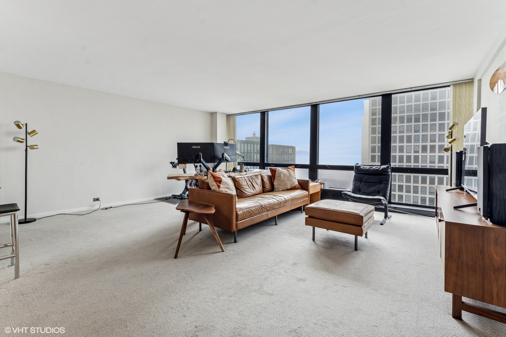 900 N Lake Shore Drive 2906