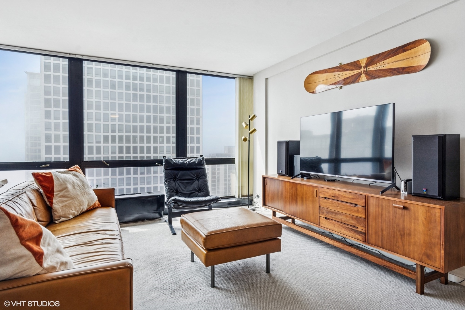 900 N Lake Shore Drive 2906