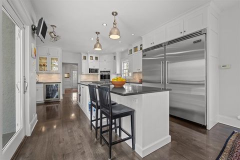 Tiny photo for 2269 Saint Johns Avenue, Highland Park, IL 60035 (MLS # 12625308)