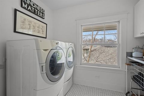 Tiny photo for 2269 Saint Johns Avenue, Highland Park, IL 60035 (MLS # 12625308)