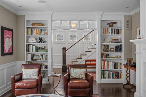 Tiny photo for 2269 Saint Johns Avenue, Highland Park, IL 60035 (MLS # 12625308)